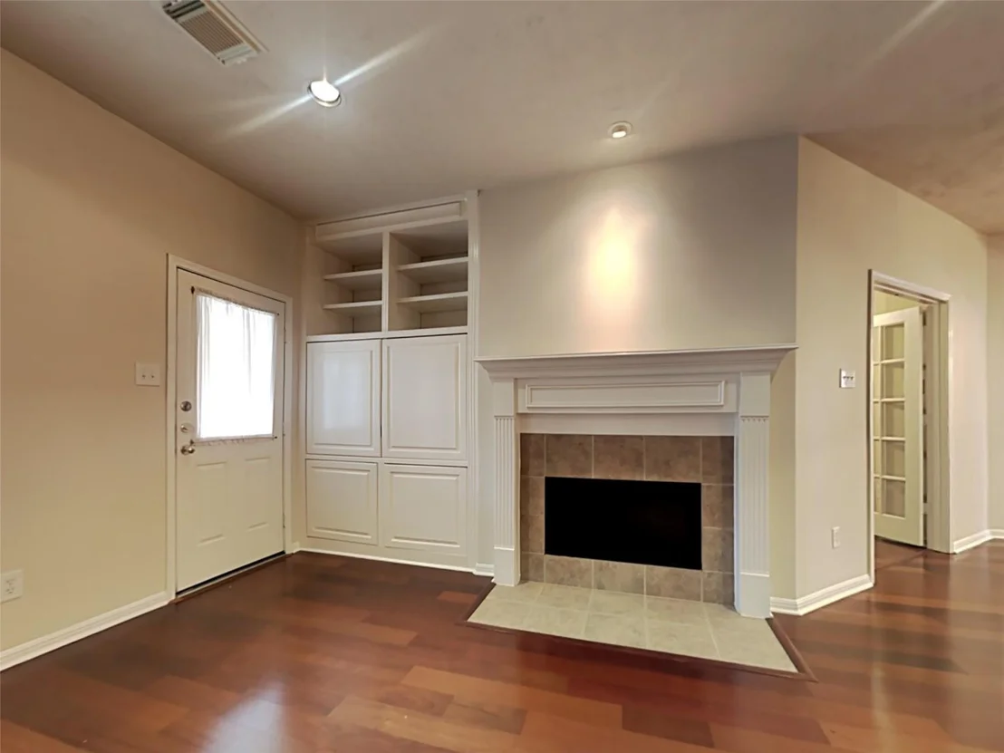 Photo of 155 S Queenscliff Circle