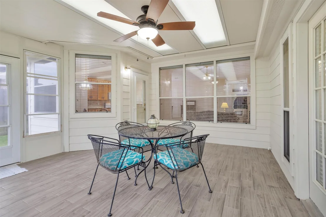 Photo of 6031 Skyhaven Lane