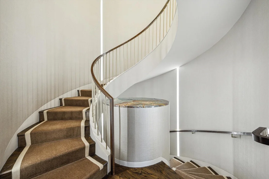 Photo of 20 Eaton Square