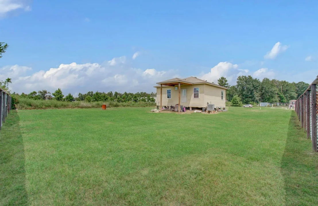 Photo of 1243 Road 5263