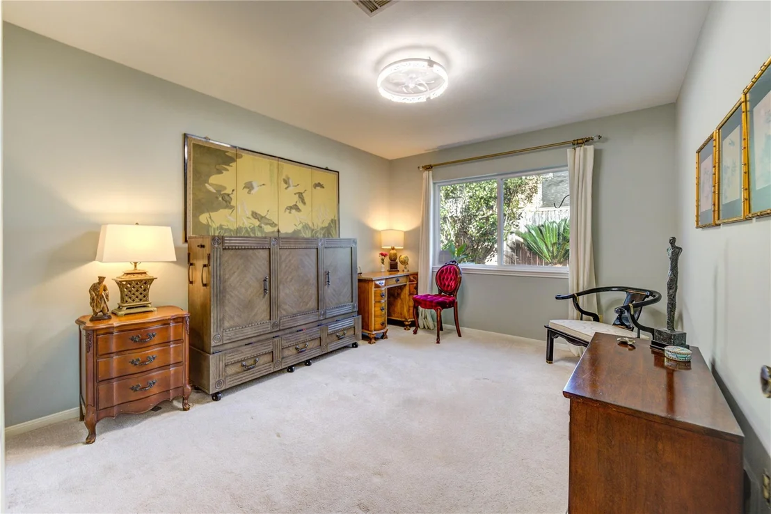 Photo of 1843 Round Lake Drive