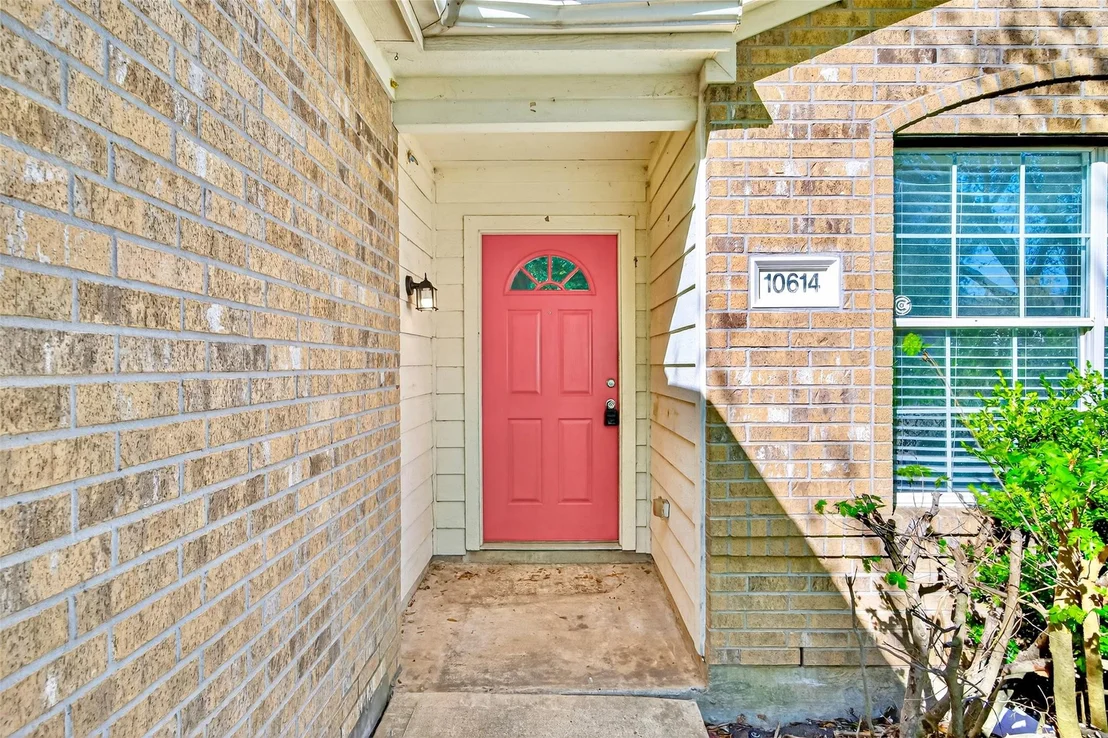 Photo of 10614 Sugar Trace Drive