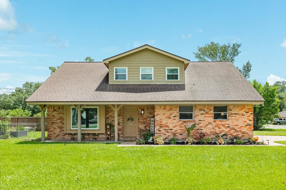 Photo of 811 Loggins Drive