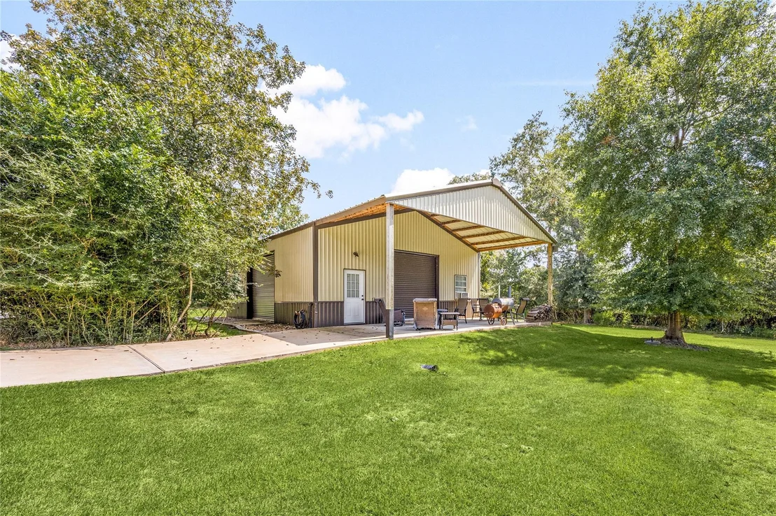 Photo of 8989 Stone Oak Drive