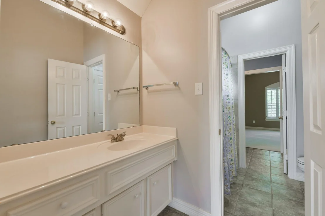 Photo of 16050 Lockdale Lane