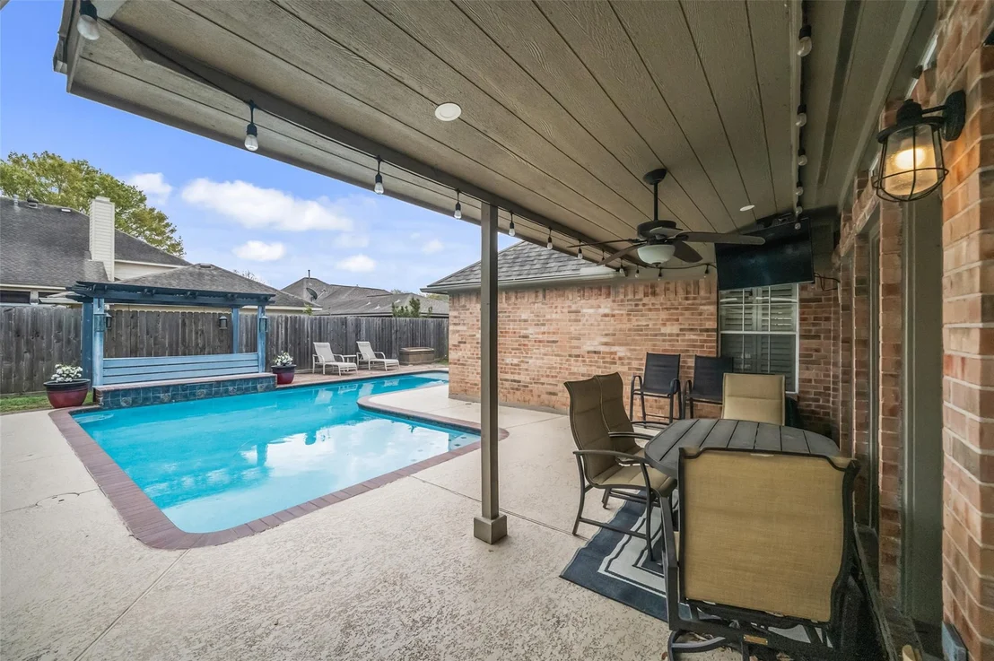 Photo of 5215 Samuels Drive