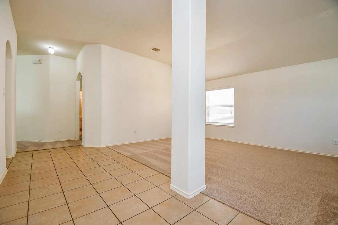 Photo of 24515 Colonial Birch Lane