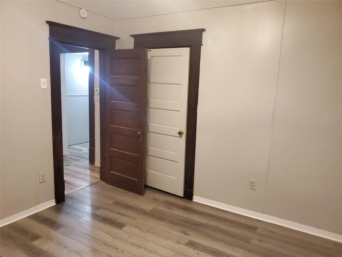 Photo of 1233 Caldwell Road