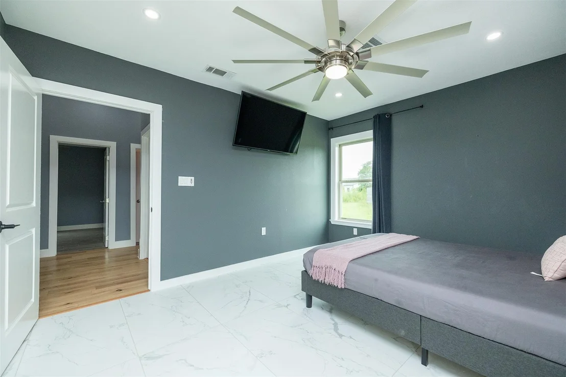 Photo of 1429 Road 5728