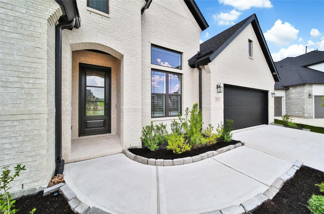Photo of 4691 Bridgewood Drive