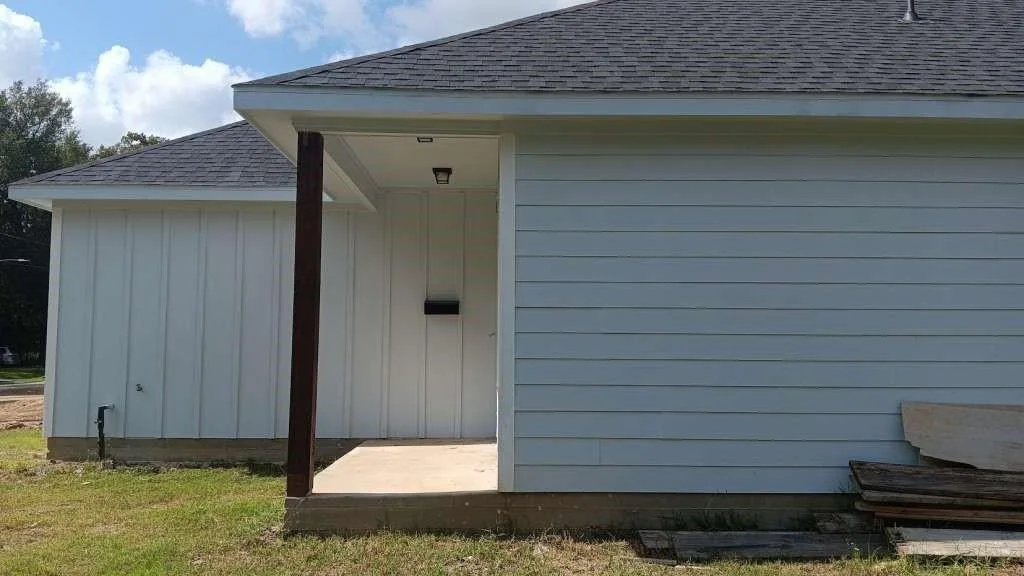 Photo of 551 White Oak Drive