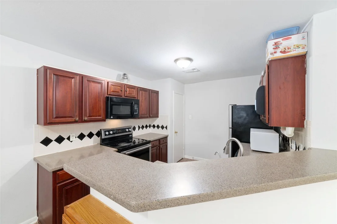 Photo of 8427 Brickhaven Lane