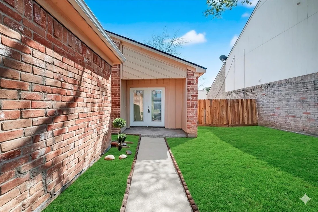 Photo of 12815 Maxfield Drive