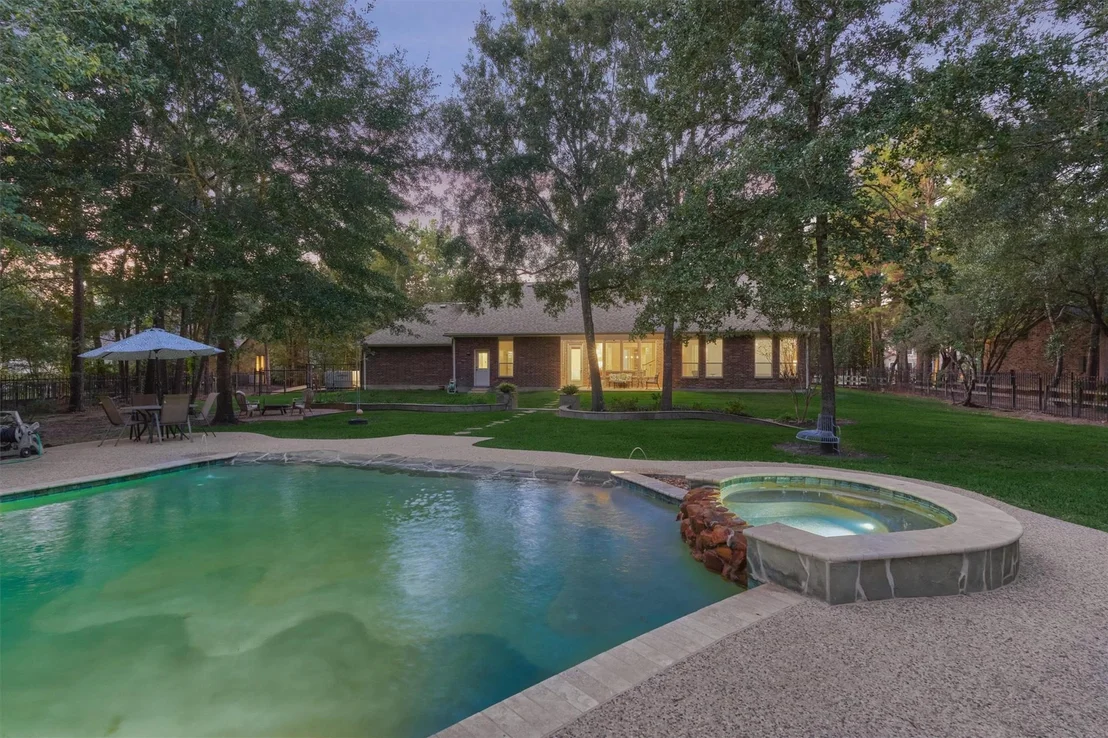 Photo of 3910 Waterbend Cove