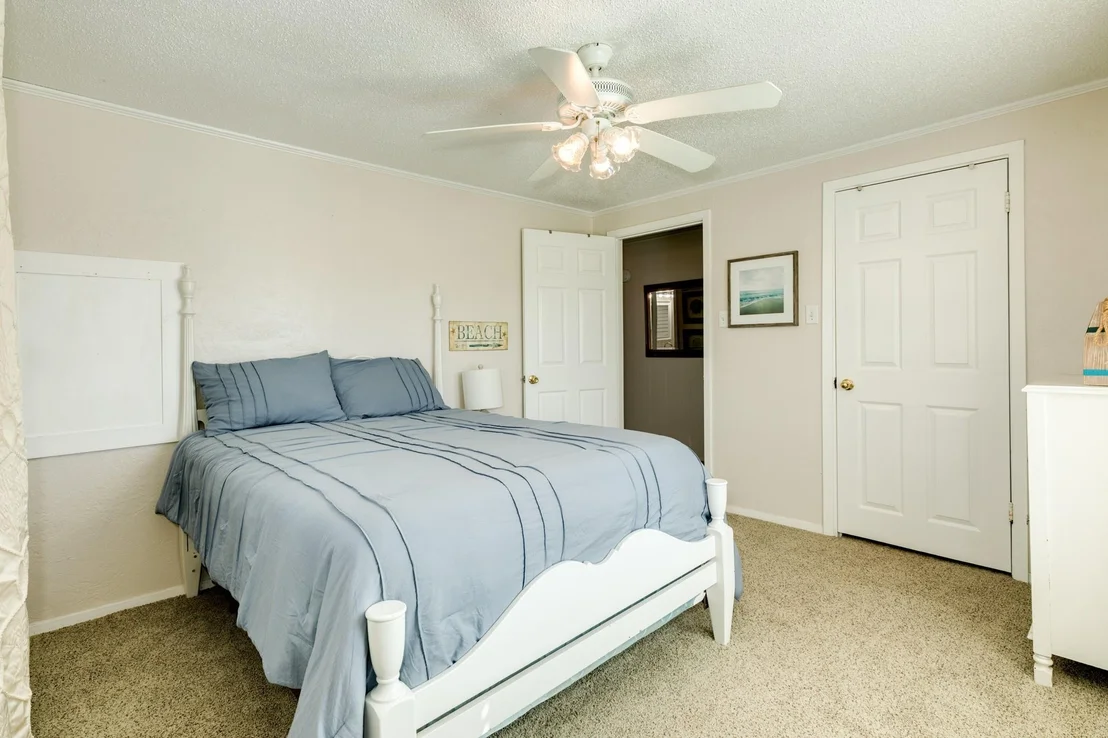 Photo of 902 Treaty Drive