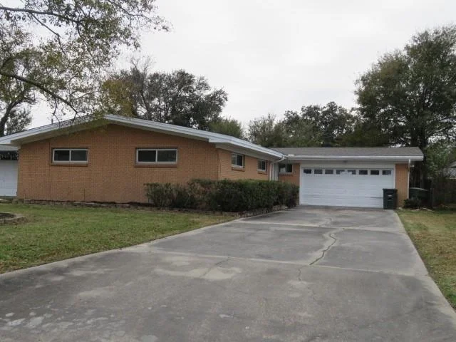 Photo of 3537 Drexel Avenue