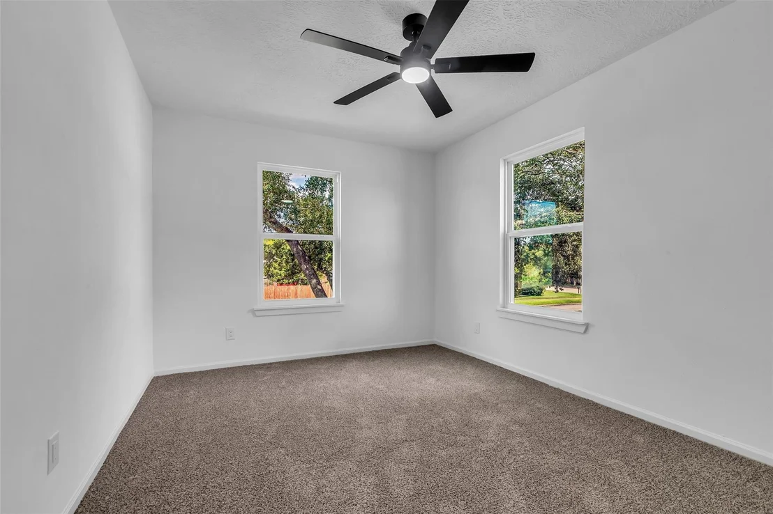 Photo of 16122 Pipers View Drive