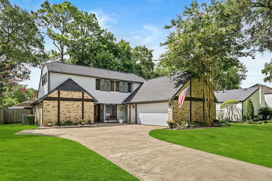 Photo of 2709 Pine Needle Lane