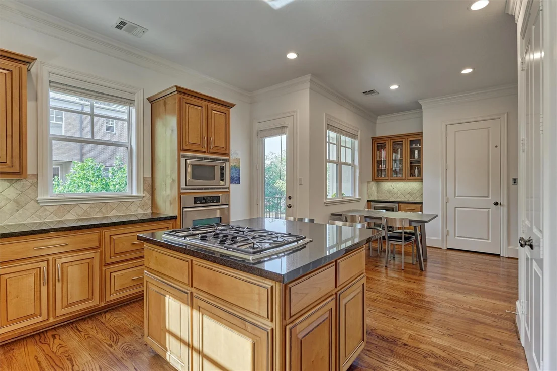 Photo of 83 Colonial Row Drive