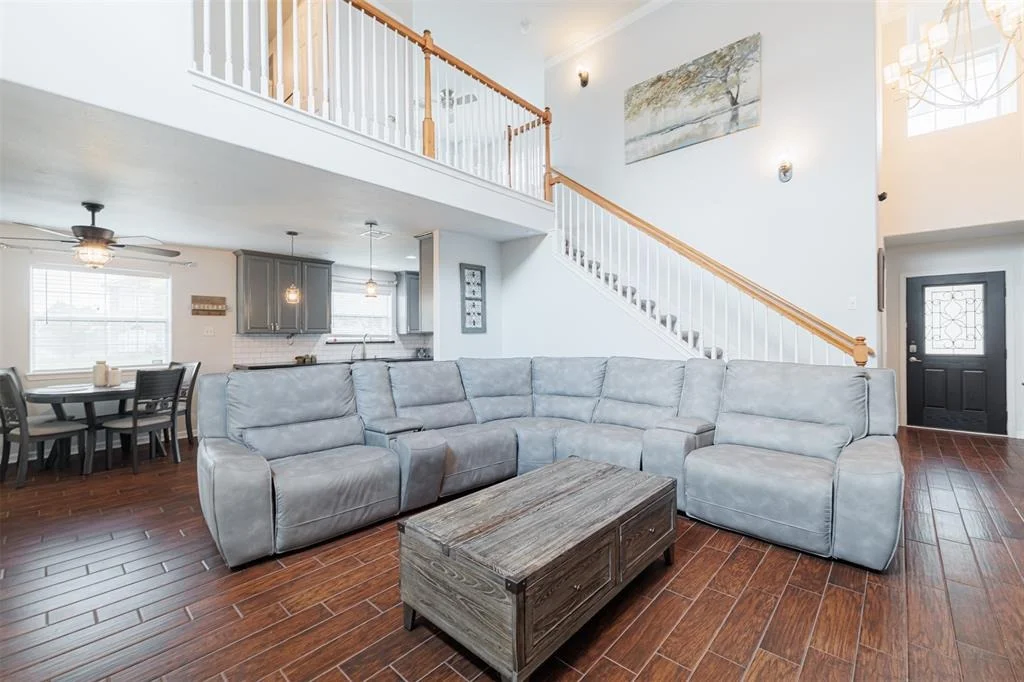 Photo of 5902 Deerfield Court