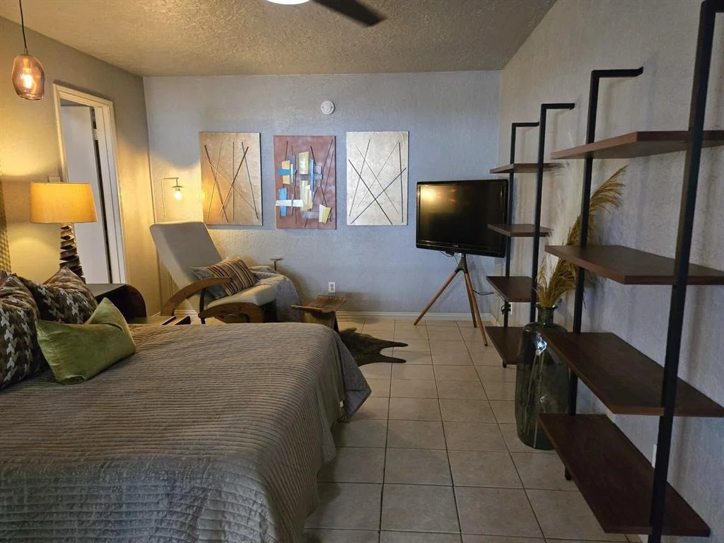 Photo of 2203 Dowling Drive