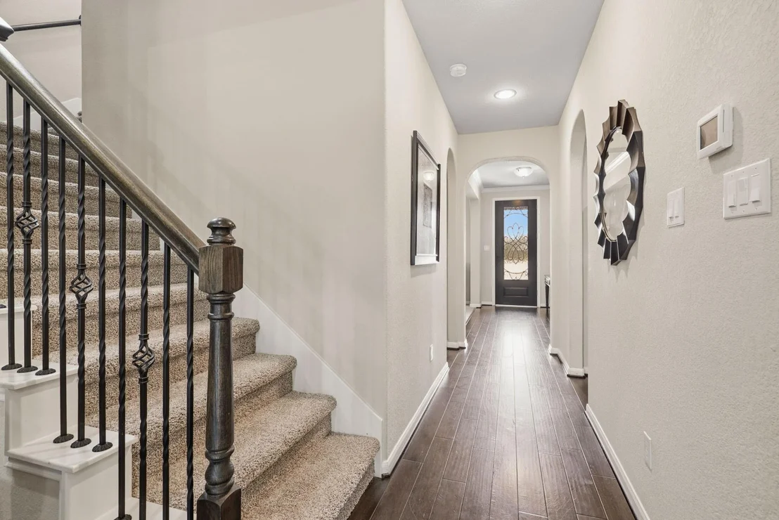 Photo of 6322 Wolf Run Drive