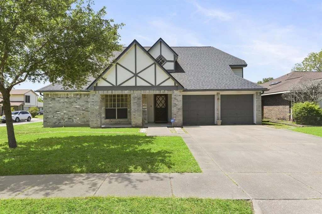 Photo of 3816 Redbud Drive