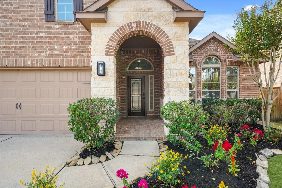 Photo of 24443 Peroni Drive
