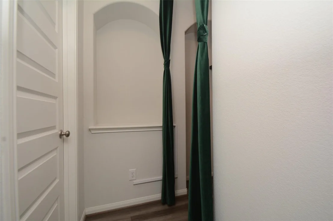 Photo of 1807 Iris Knoll Lane