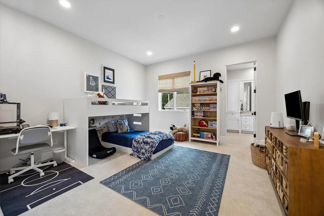 Photo of 3615 Overbrook Lane