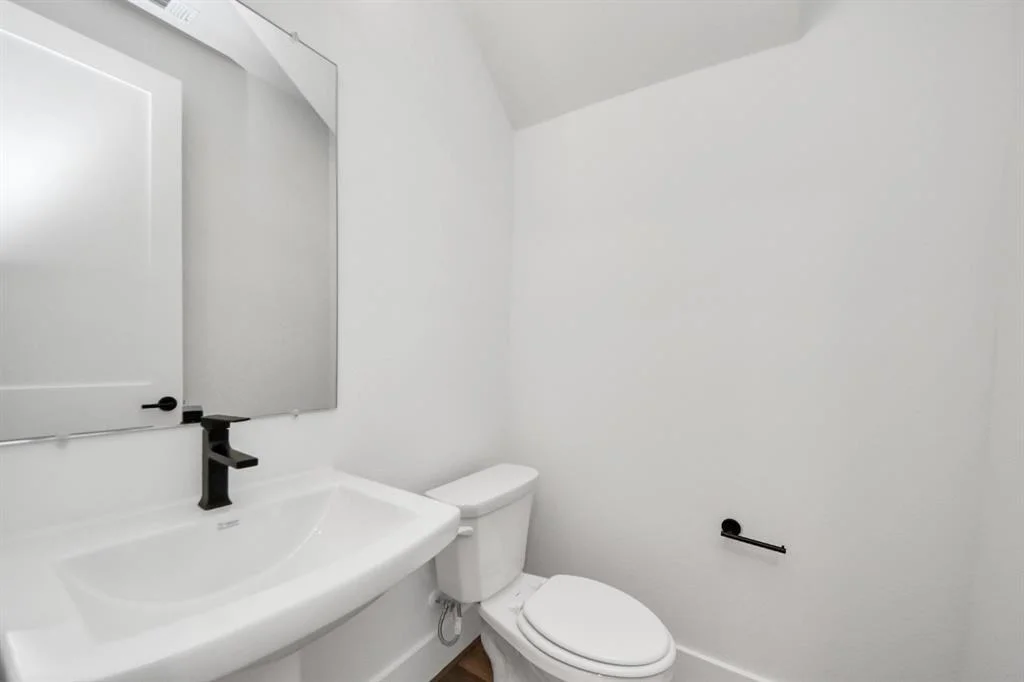 Photo of 405 Forest Reserve Place