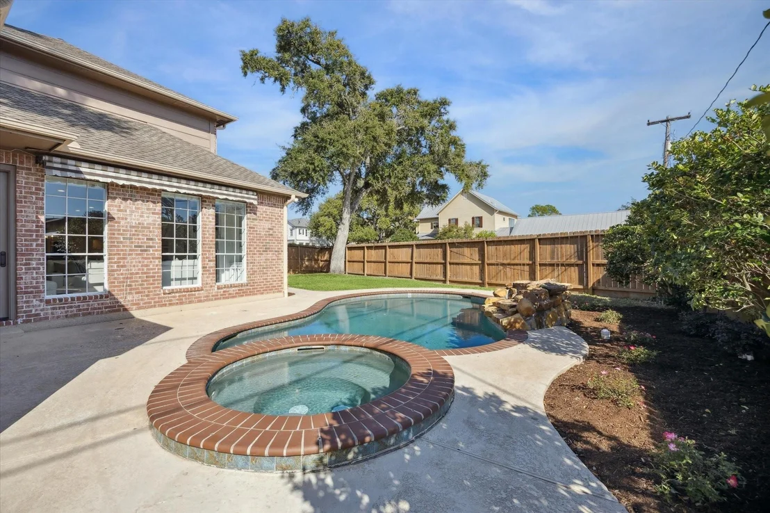 Photo of 4103 Turnberry Circle