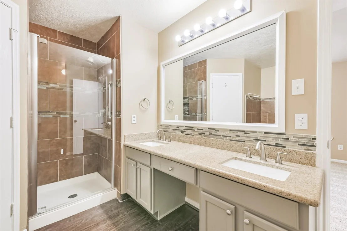 Photo of 2415 Fox River Lane