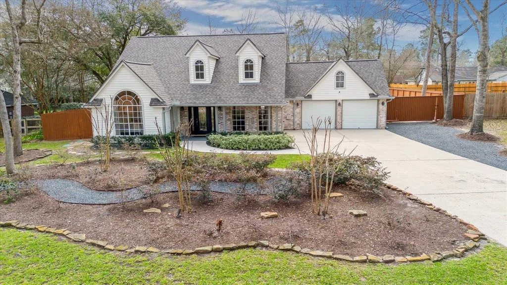 Photo of 2461 Pebblebrook Circle