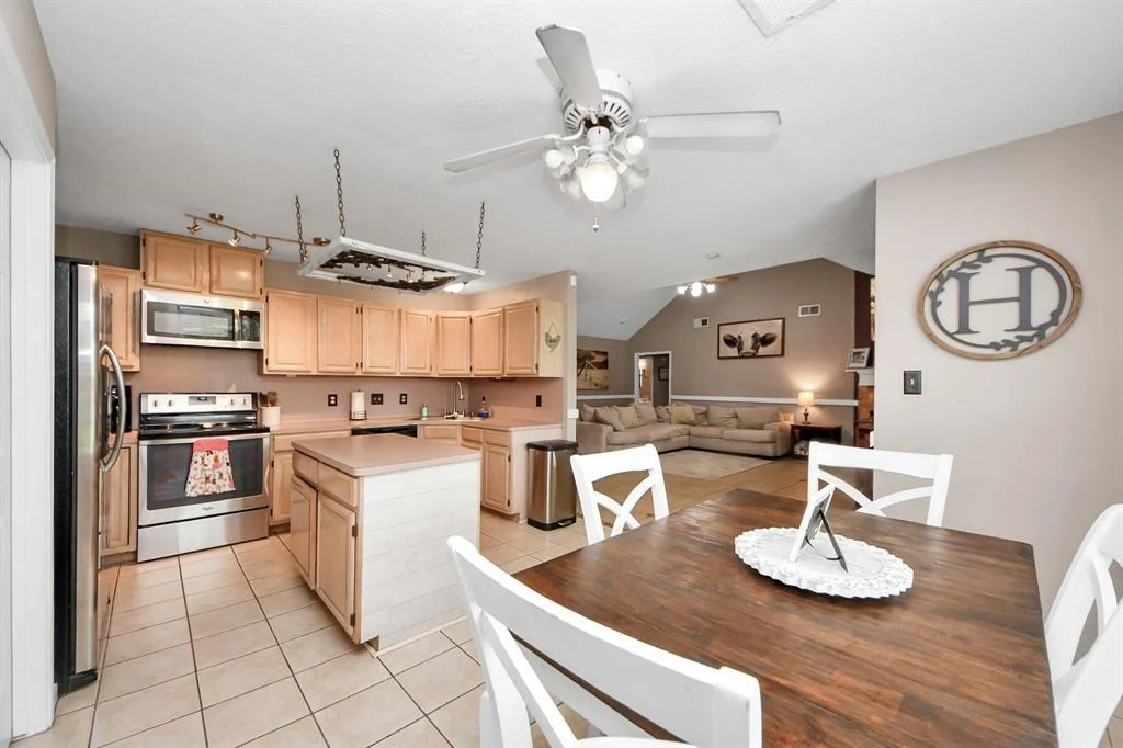 Photo of 2410 Lily Lane
