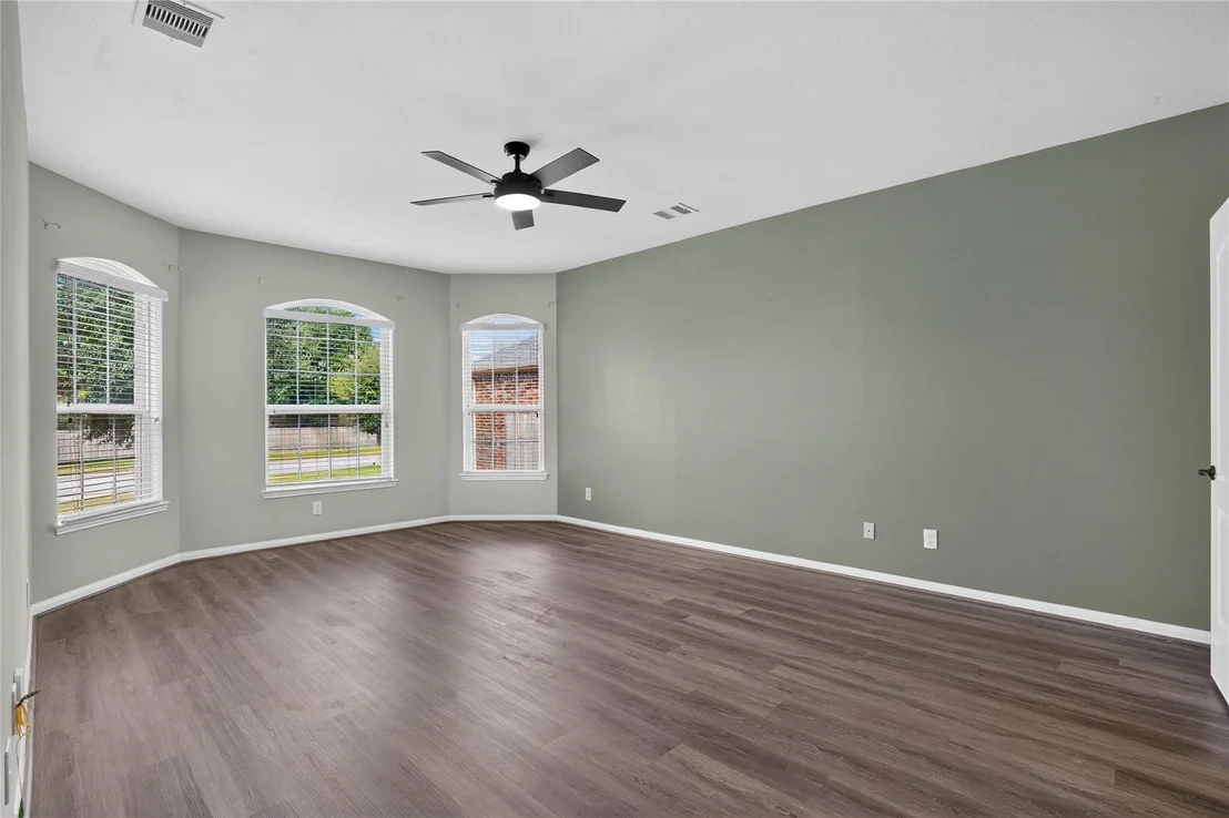 Photo of 7611 Dragon Pearls Lane