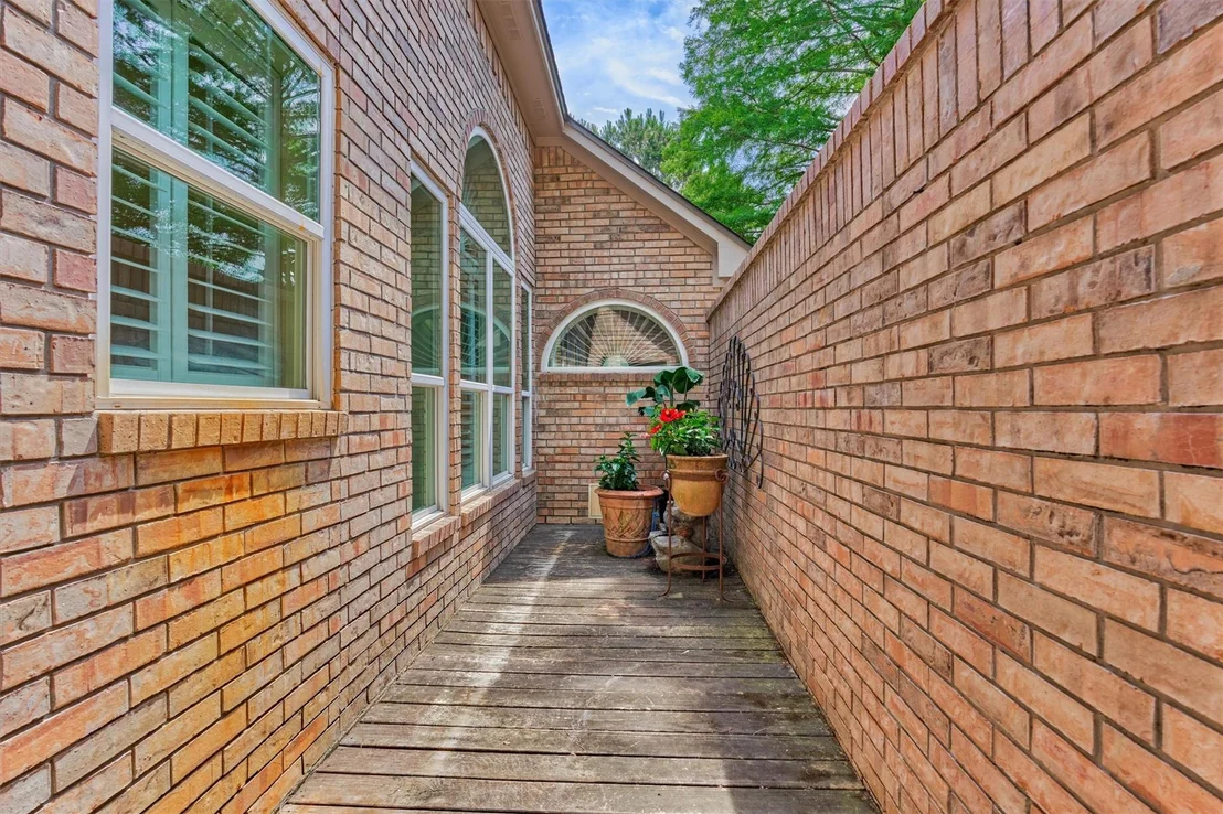 Photo of 46 N Copperknoll Circle