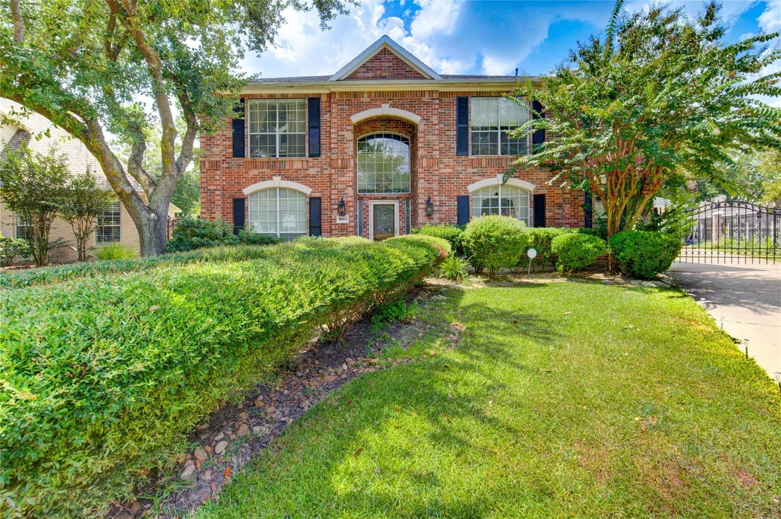 Photo of 16803 Sandestine Drive