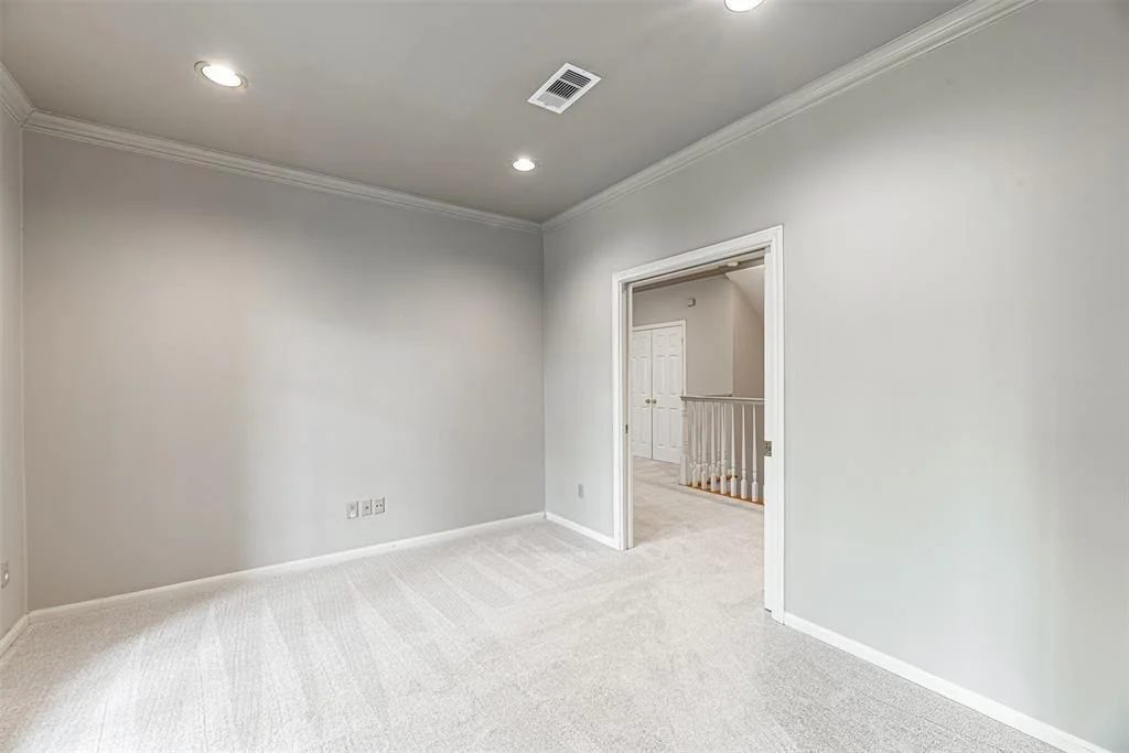 Photo of 27 Hudson Circle