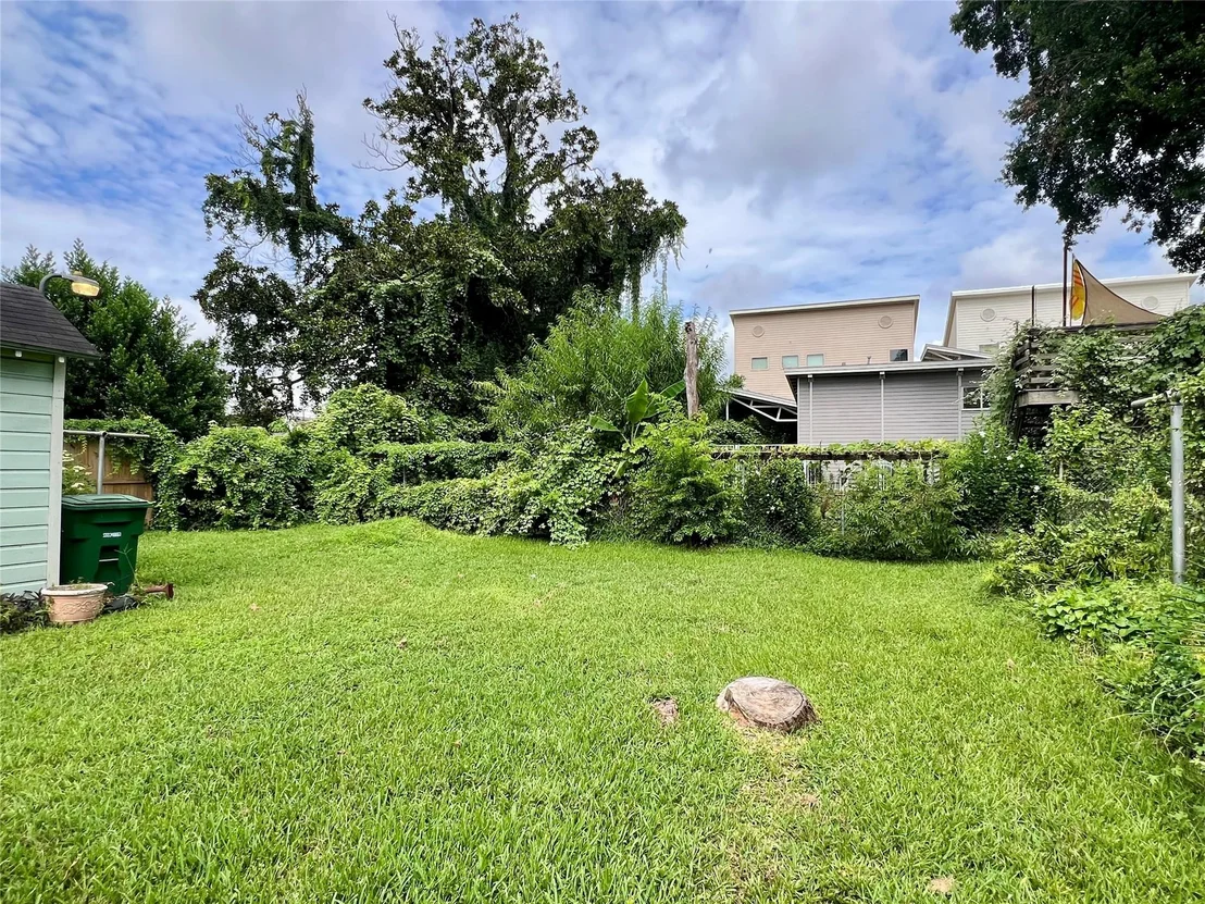Photo of 2507 Couch Street