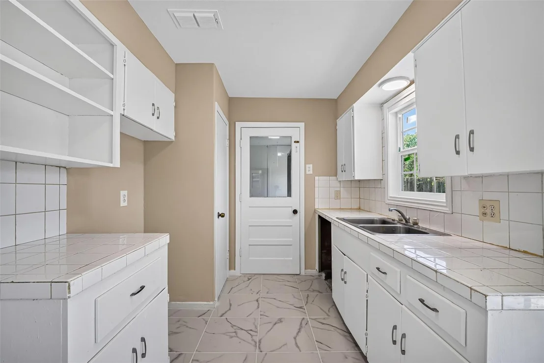 Photo of 6610 Barney Road