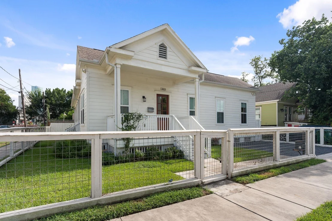 Photo of 1303 Summer Street