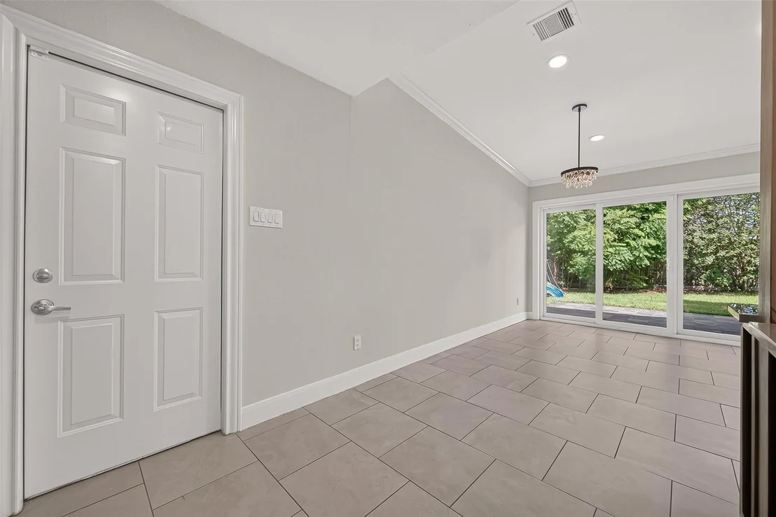 Photo of 11126 Cedarhurst Drive