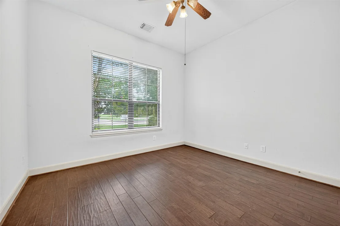 Photo of 32807 Wentworth Circle
