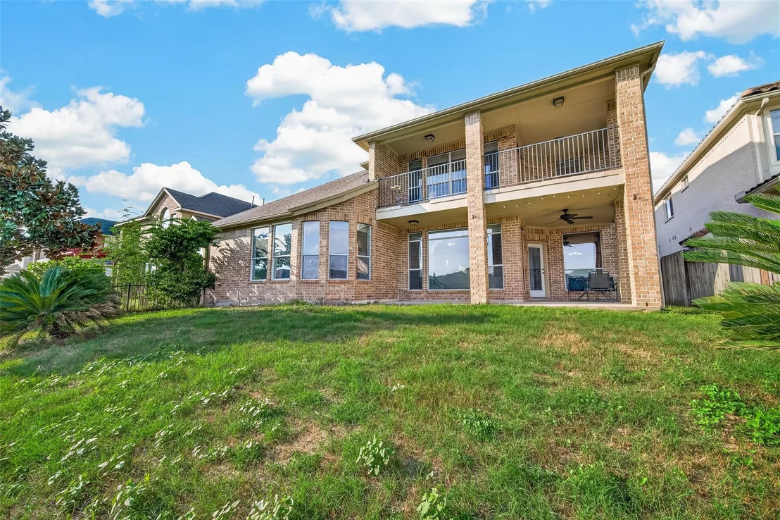 Photo of 18103 Blues Point Drive