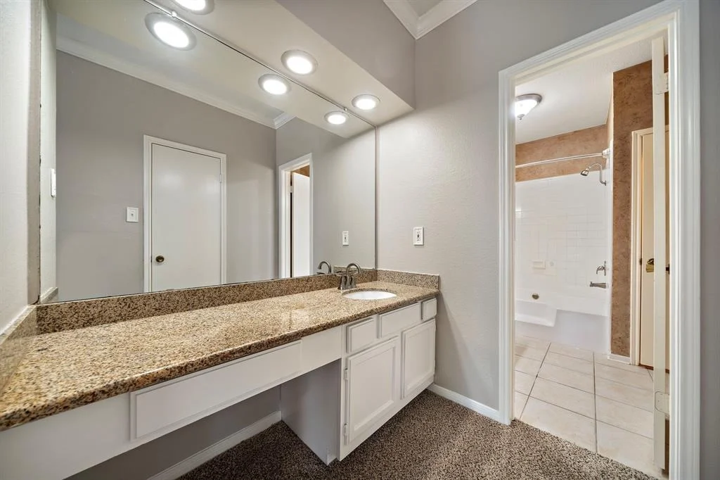 Photo of Unit 207 at 3780 Tanglewilde Street