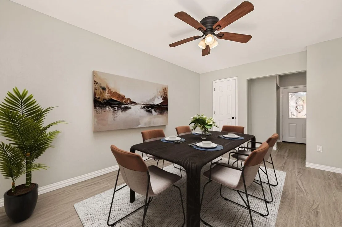 Photo of 118 W Doverfield Drive