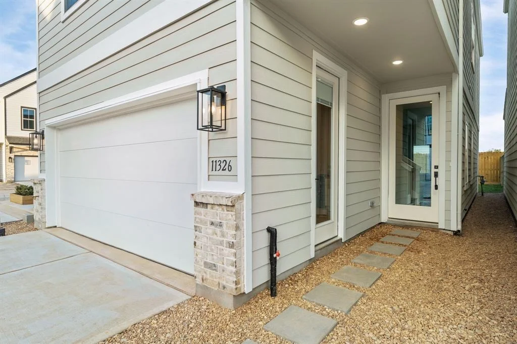 Photo of 11305 Stonework Grove Lane