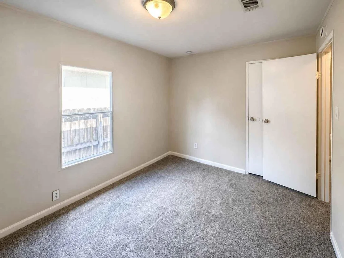Photo of 11926 Greensbrook Forest Drive