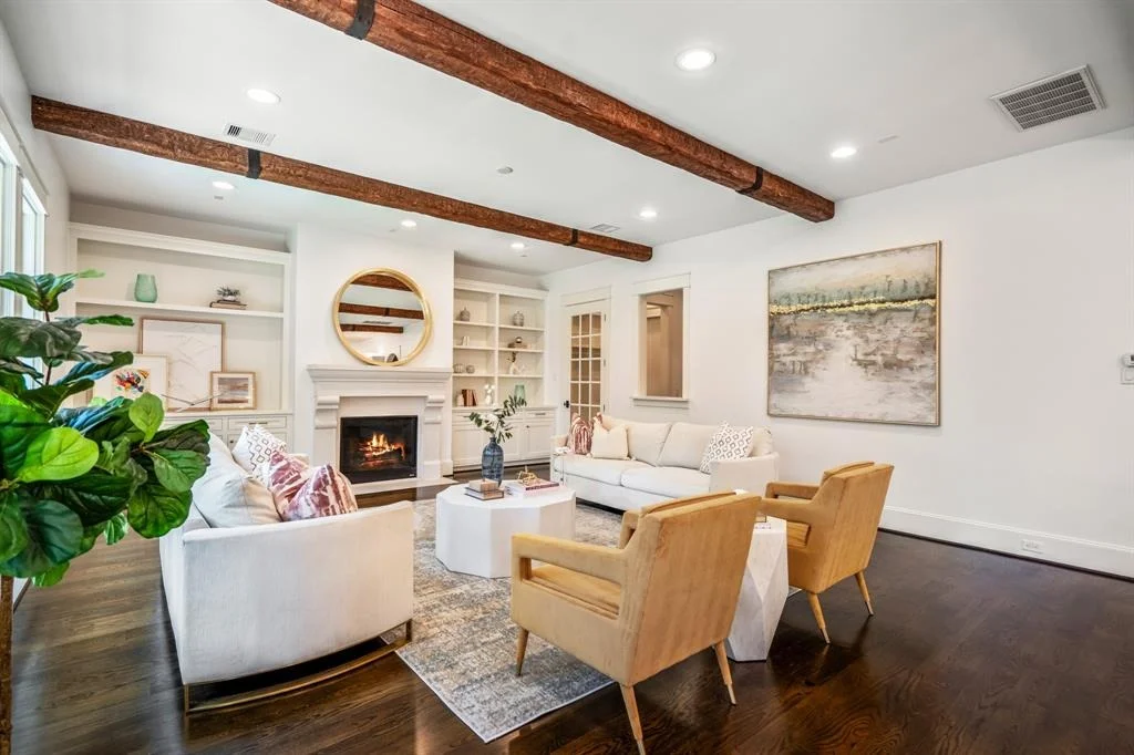 Photo of 6022 Lake Street